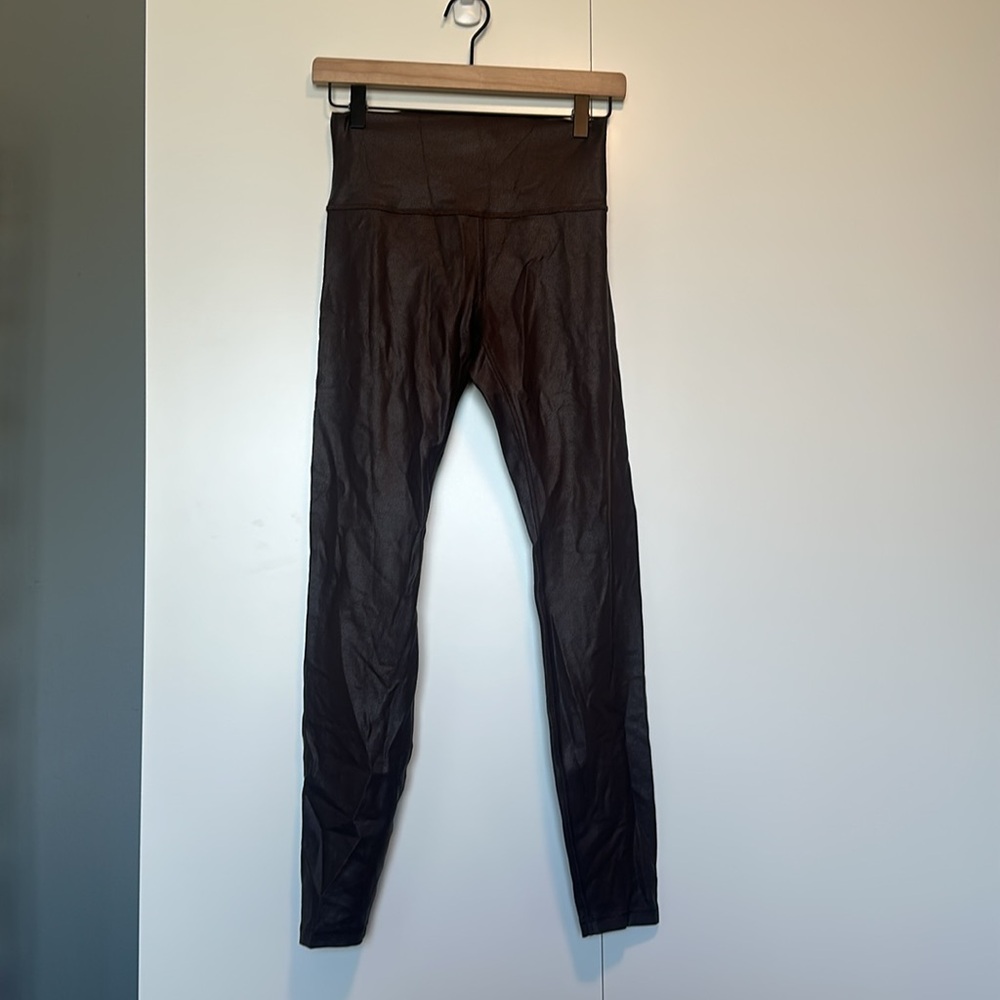 CRZ YOGA Butterluxe Matte Faux Leather Leggings 28" - High Waisted Stretch - Picture 5 of 6